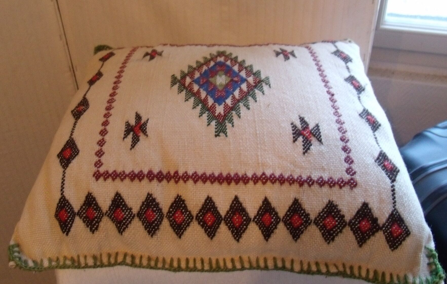 Lot of 2 ethnic wool cushions