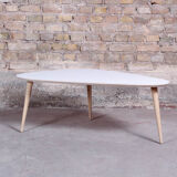 Classic tripod coffee table