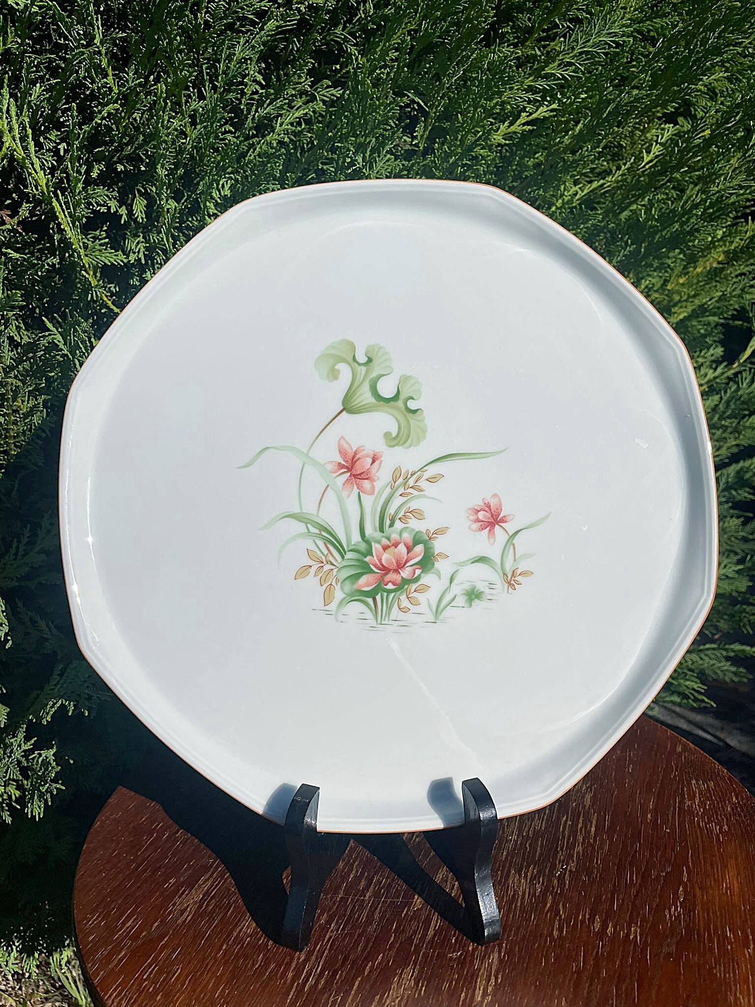 Large porcelain platter from Sologne