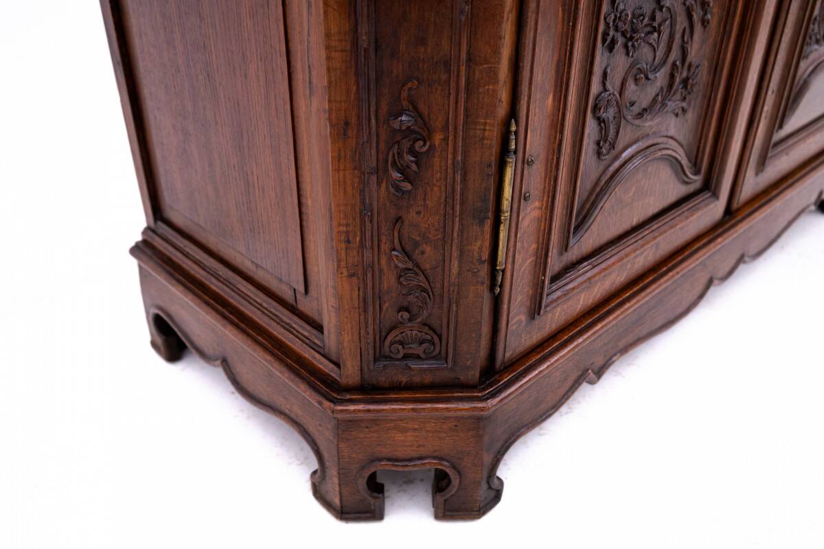 Antique chest of drawers from around 1880, France. After renovation.