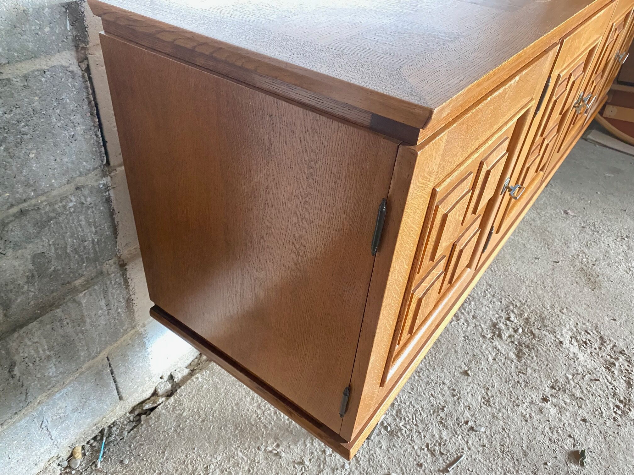 Scandinavian type oak and oak veneer cabinet nf 1950