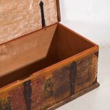 Coffre de mariage ancien d’art populaire (vers 1820)