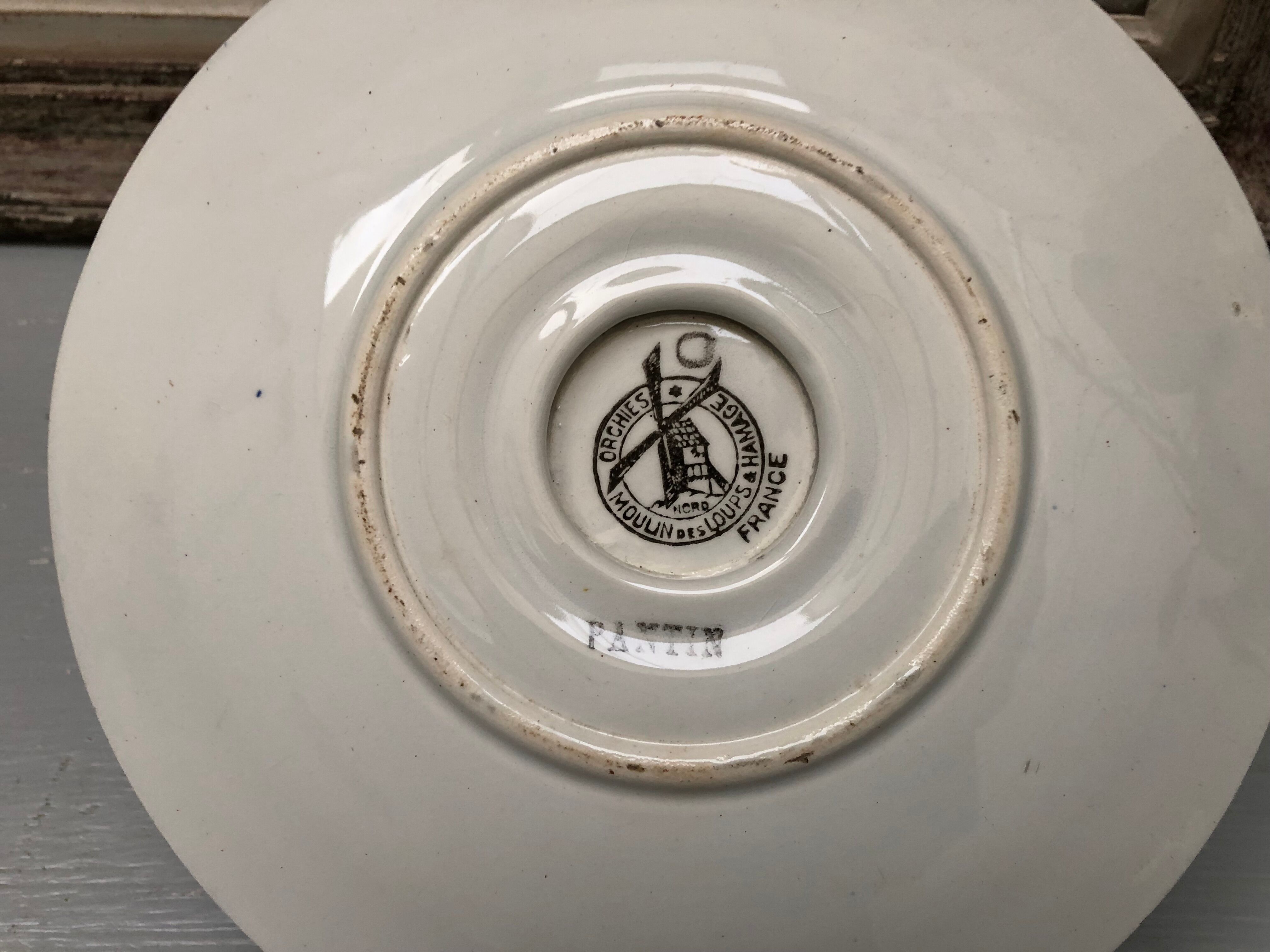 Saucière signed Moulin des Loups Hamage Orchies Nord France model Pantin