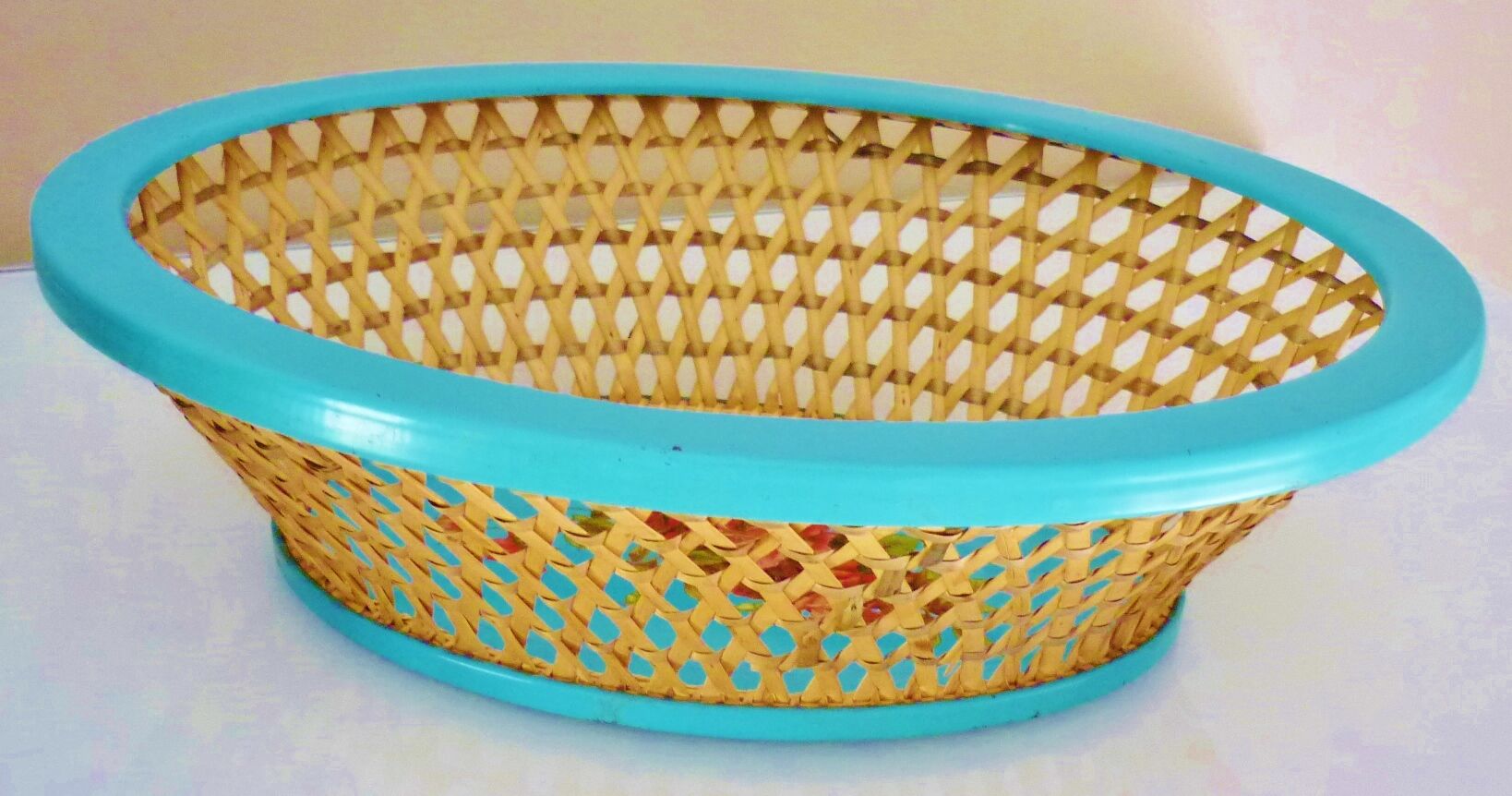 Antique basket in painted sheet metal and woven wicker, decorated with roses