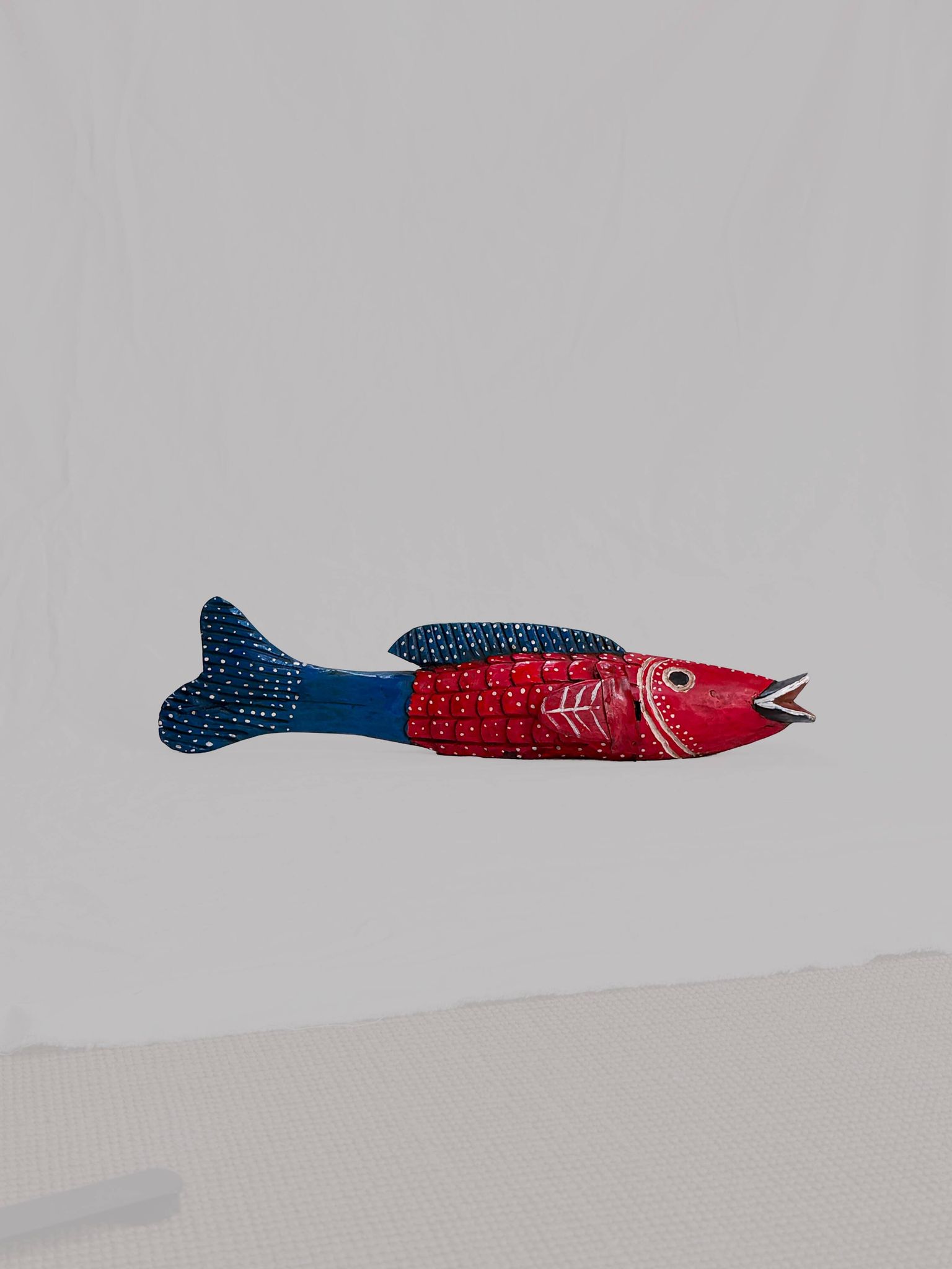 Poisson Bozo rouge et bleu en bois  (Mali)