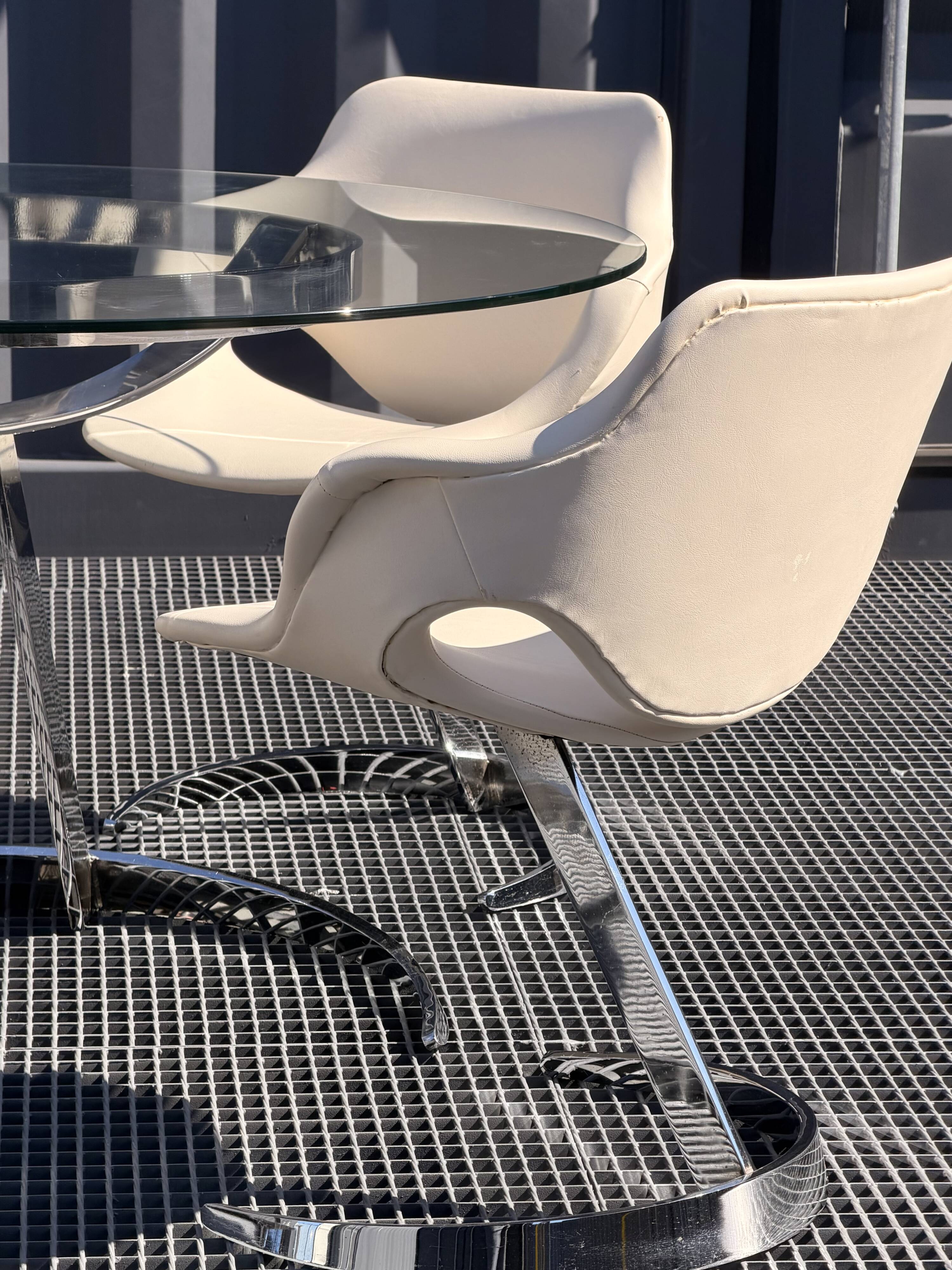 Dining Room Set Scimitar Boris Tabacoff MMM 1970 | Glass and Chrome