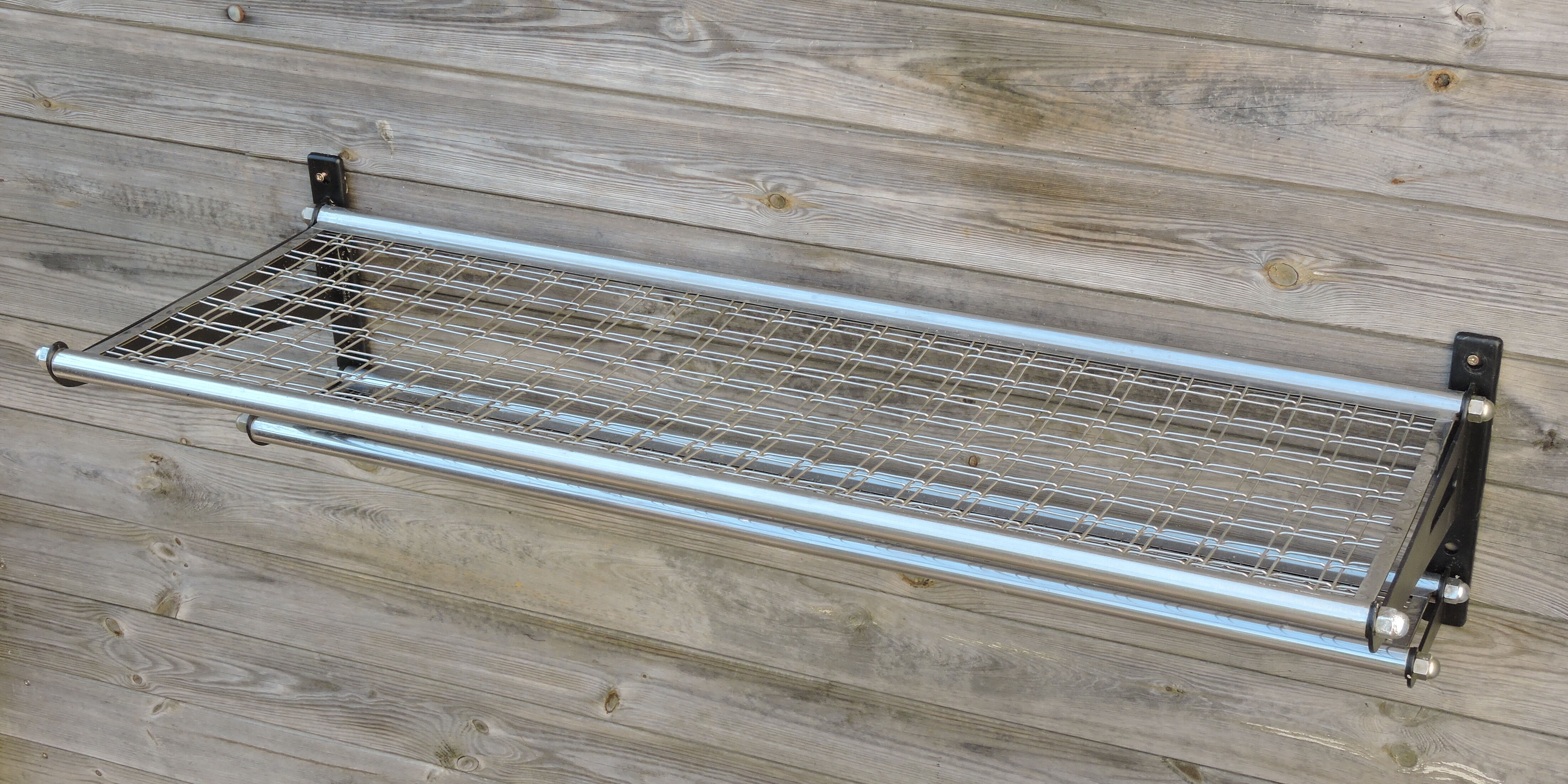 Shelve carries vintage sncf train luggage