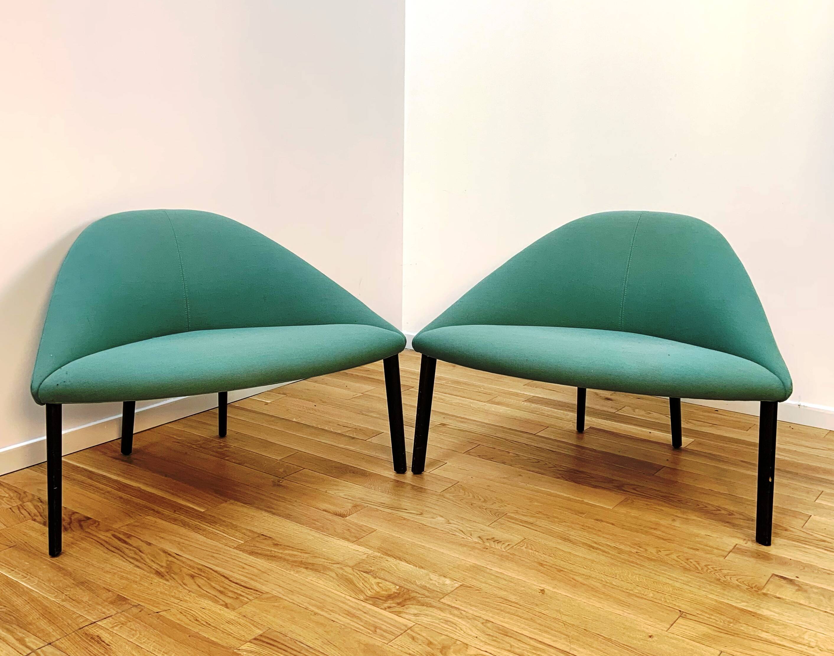 Pair of Colina M armchairs, Arper