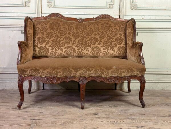 Petite banquette à oreilles de style Louis XV vers 1880
