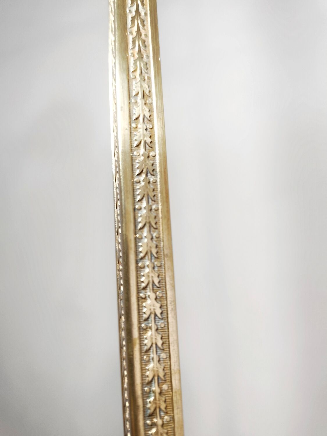 Lámpara "Art Nouveau" de latón y cristal. España, 1930s.