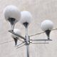 Lampadaire space age, chrome et verre opalin, 1970