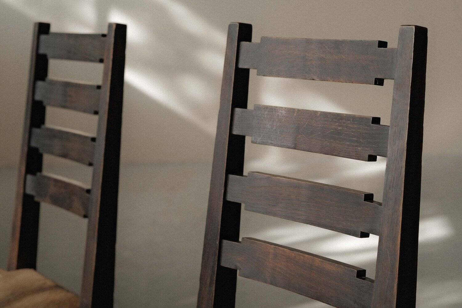 Modernist chairs in oak and woven straw, France, circa 1948