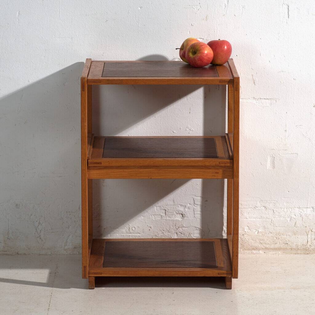 Table d’appoint vintage en bois – Europe centrale, circa 1960