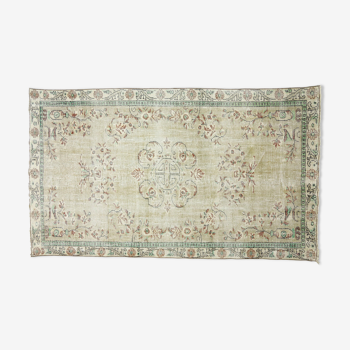 Anatolian handmade vintage rug 272 cm x 162 cm