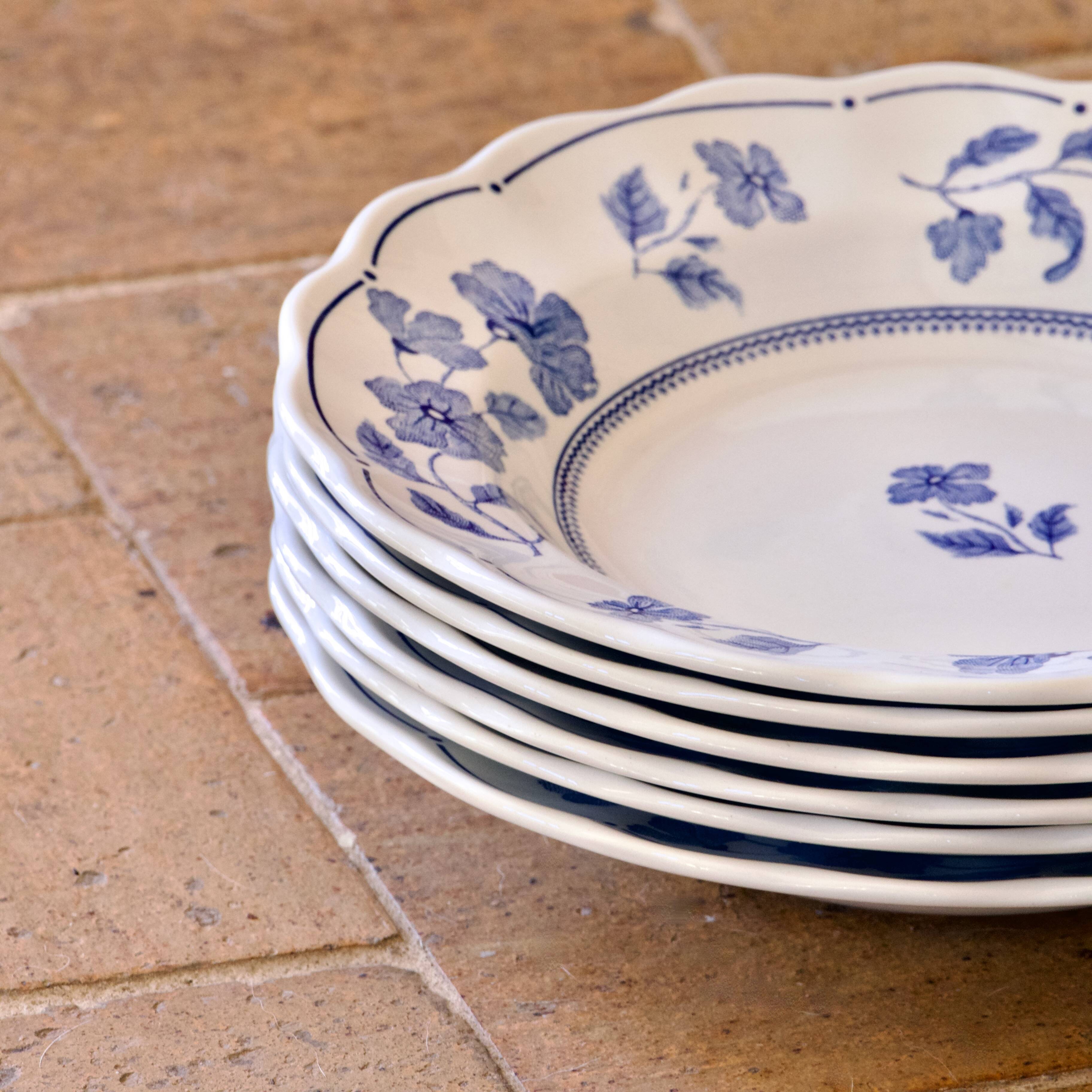 Large vintage Italian plates by Nueva Fontebasso