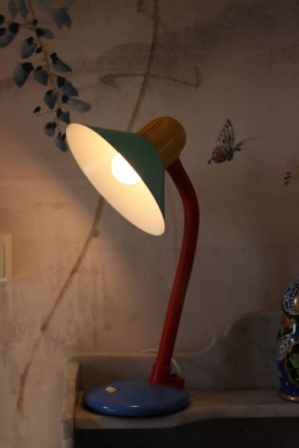 Lampe Aluminor vintage et colorée  années 80