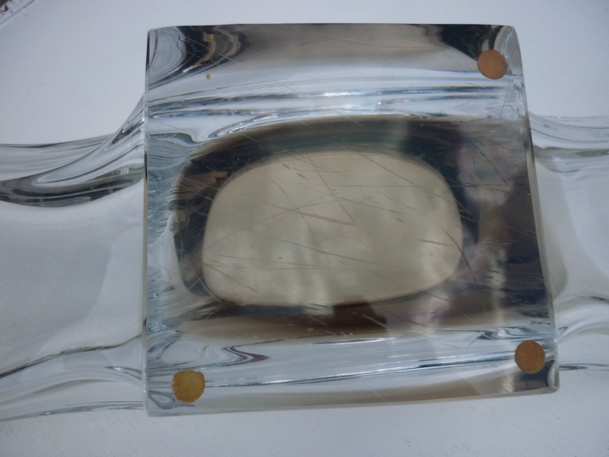 Cut fruit in stretched glass of the 70s