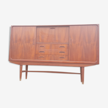 Buffet scandinave par Henry Walter Klein