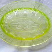 Fruit cup in yellow wealine moulded crystal 19th / 20th century