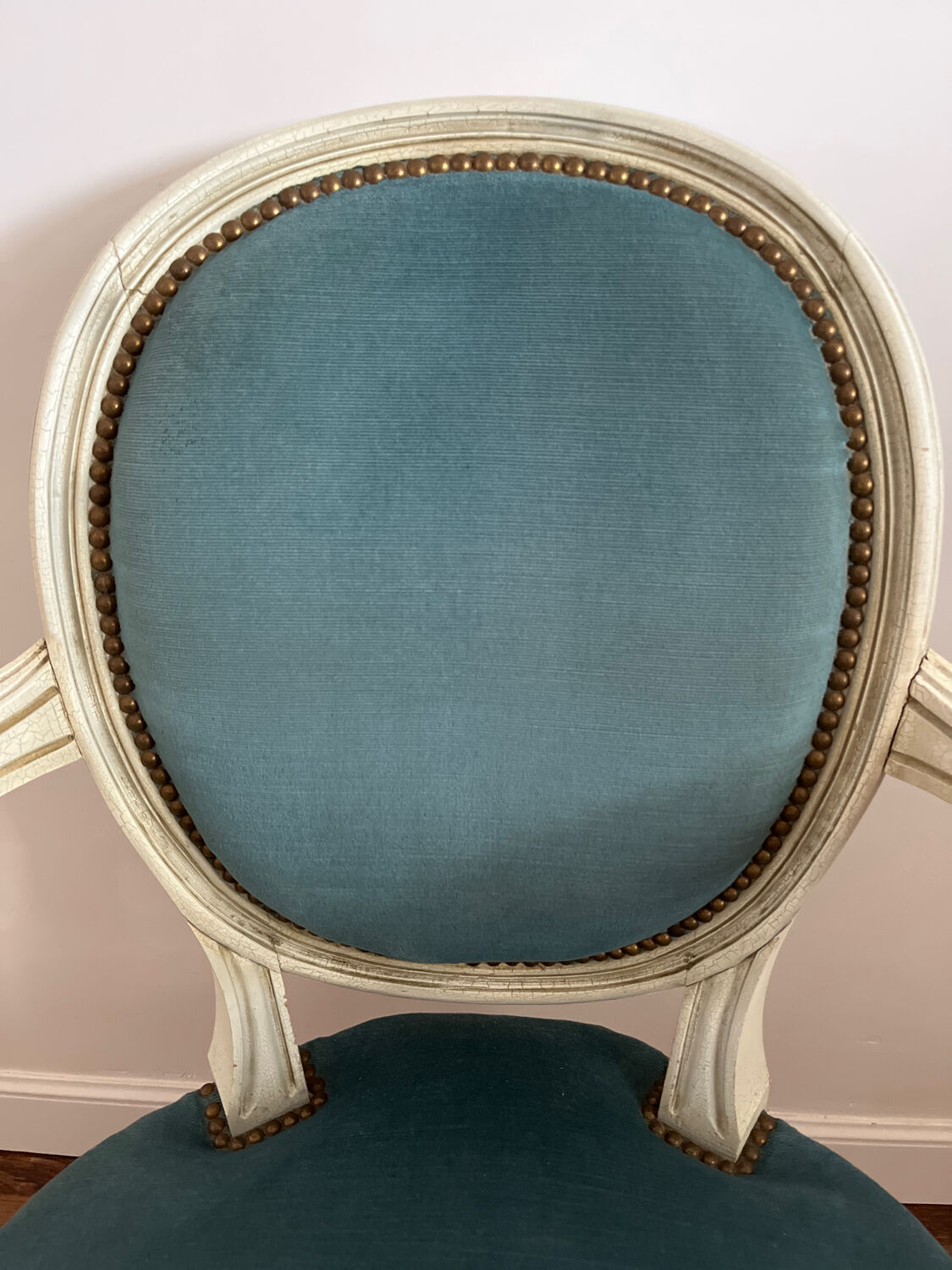 Blue velvet medallion armchair in Louis XVI style