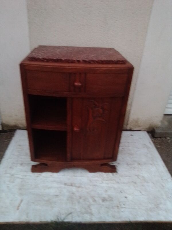 Table de chevet art déco dessus en marbre porte à droite H 68 cm