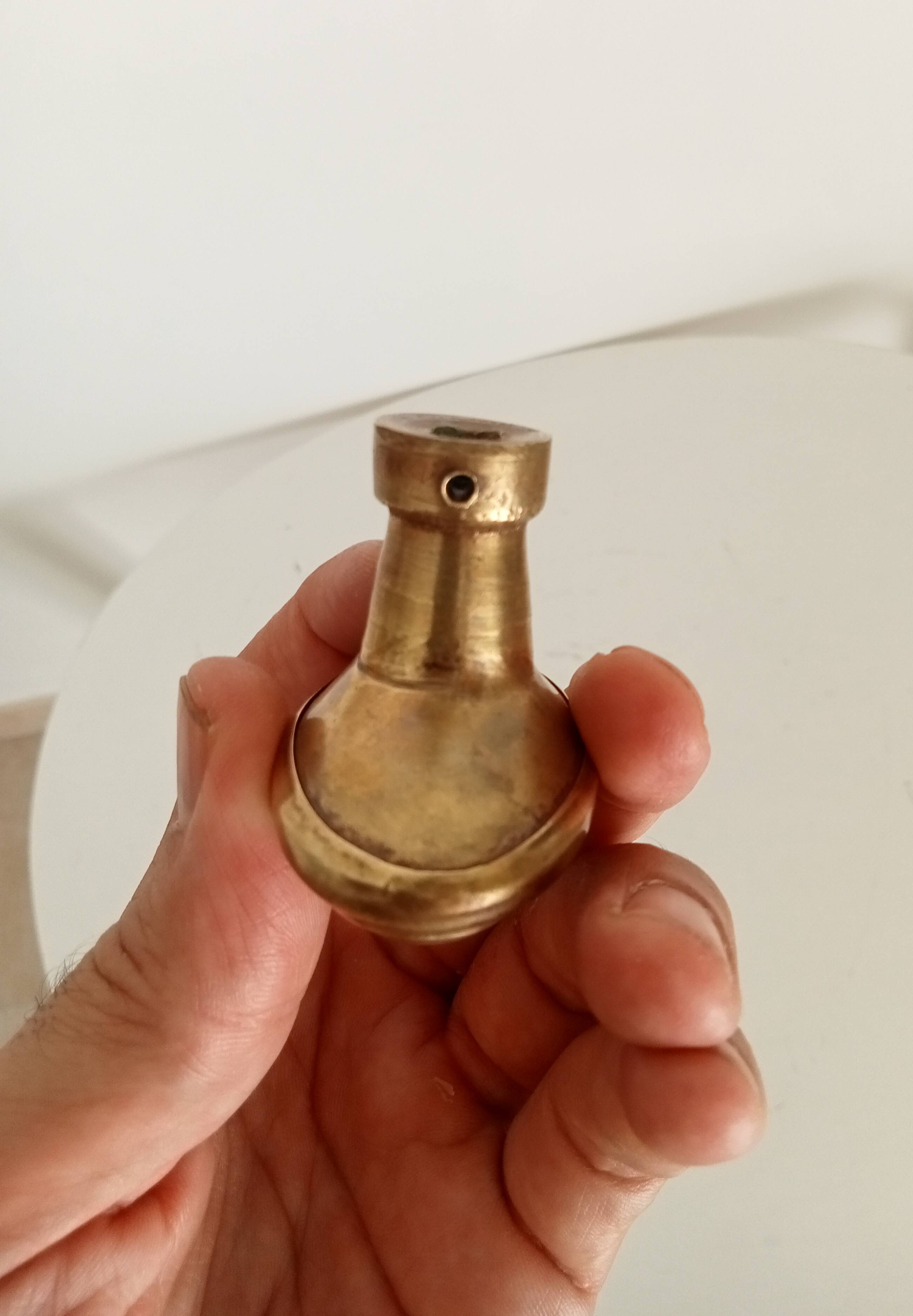 Poignée de porte ancienne en laiton massif doré