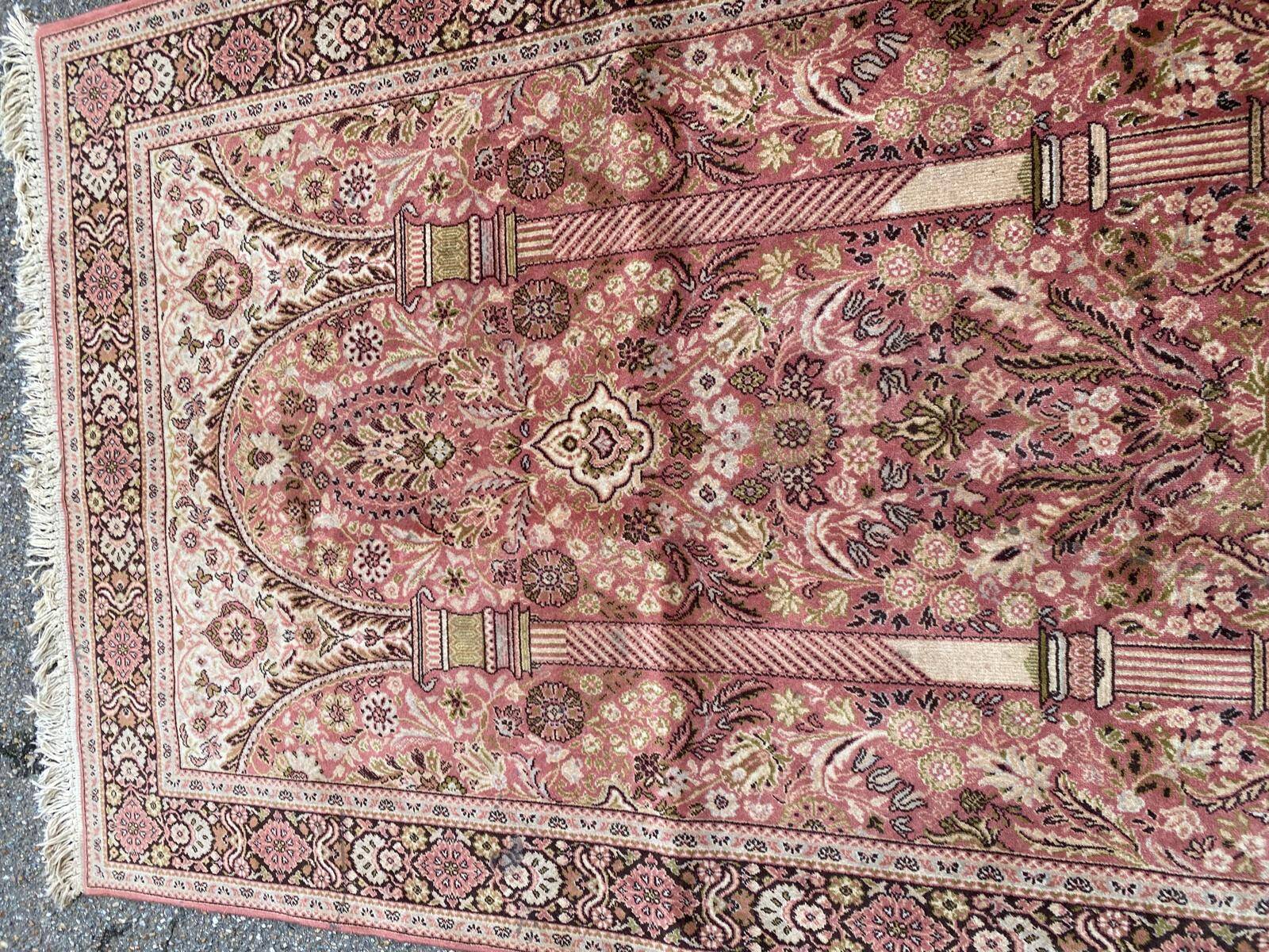 Persian rug in burgundy wool 110x170
