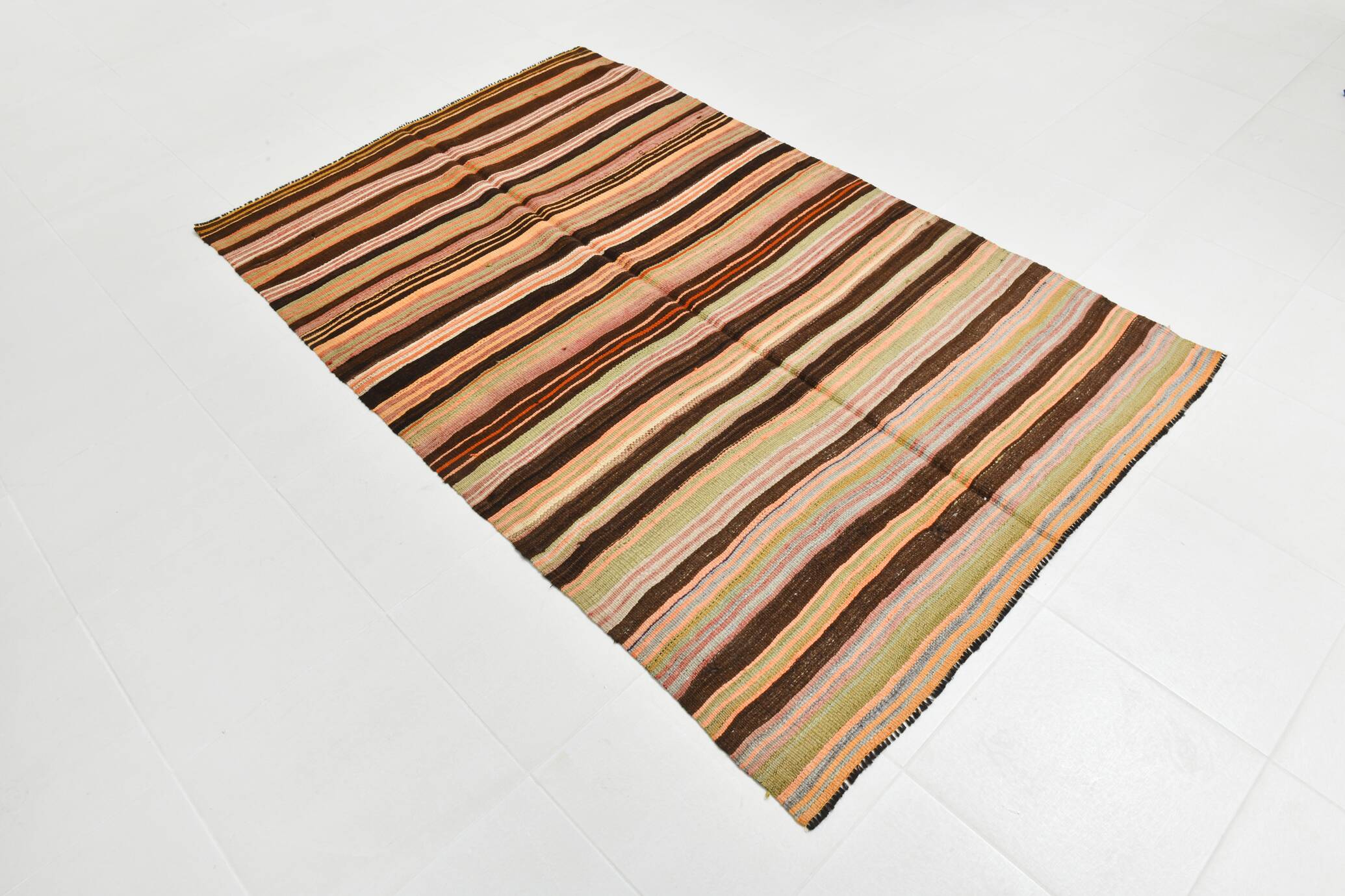 4x7 Rug For Farmhouse Room Vintage Kilim Rug, 139x215Cm