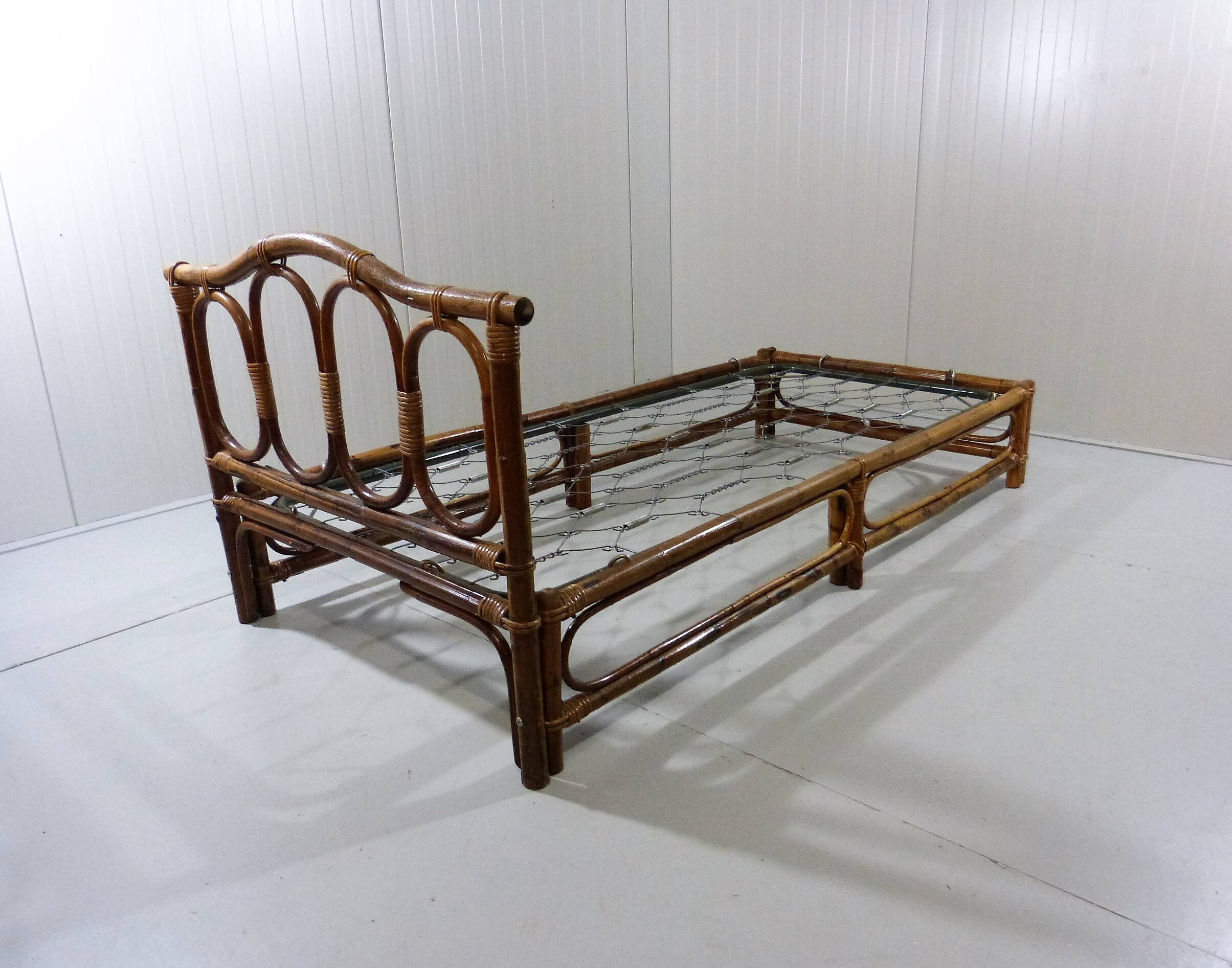 Rattan bed daybed, 1970’s