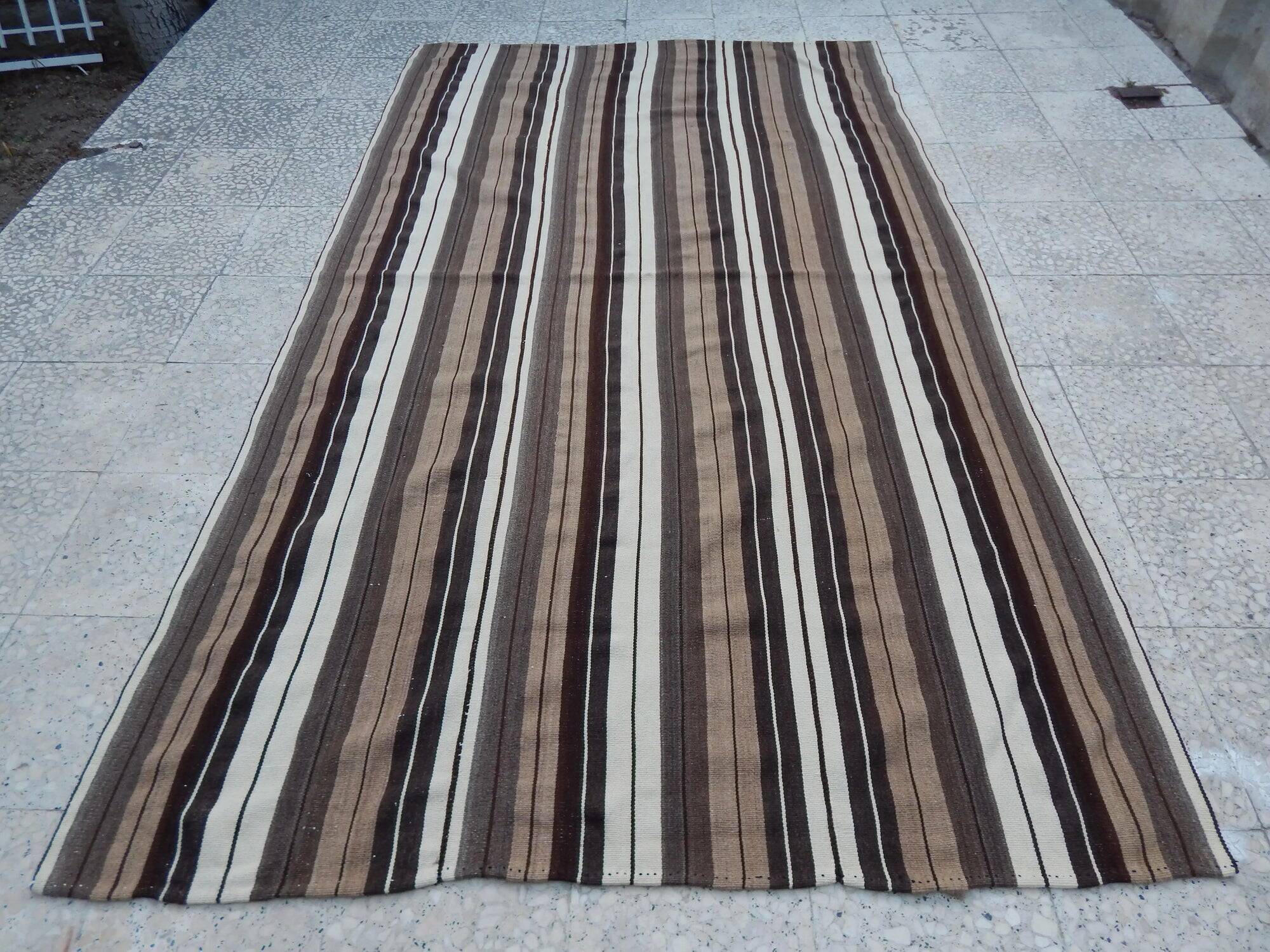 Vintage Turkish kilim, handwoven, 153x257 cm.