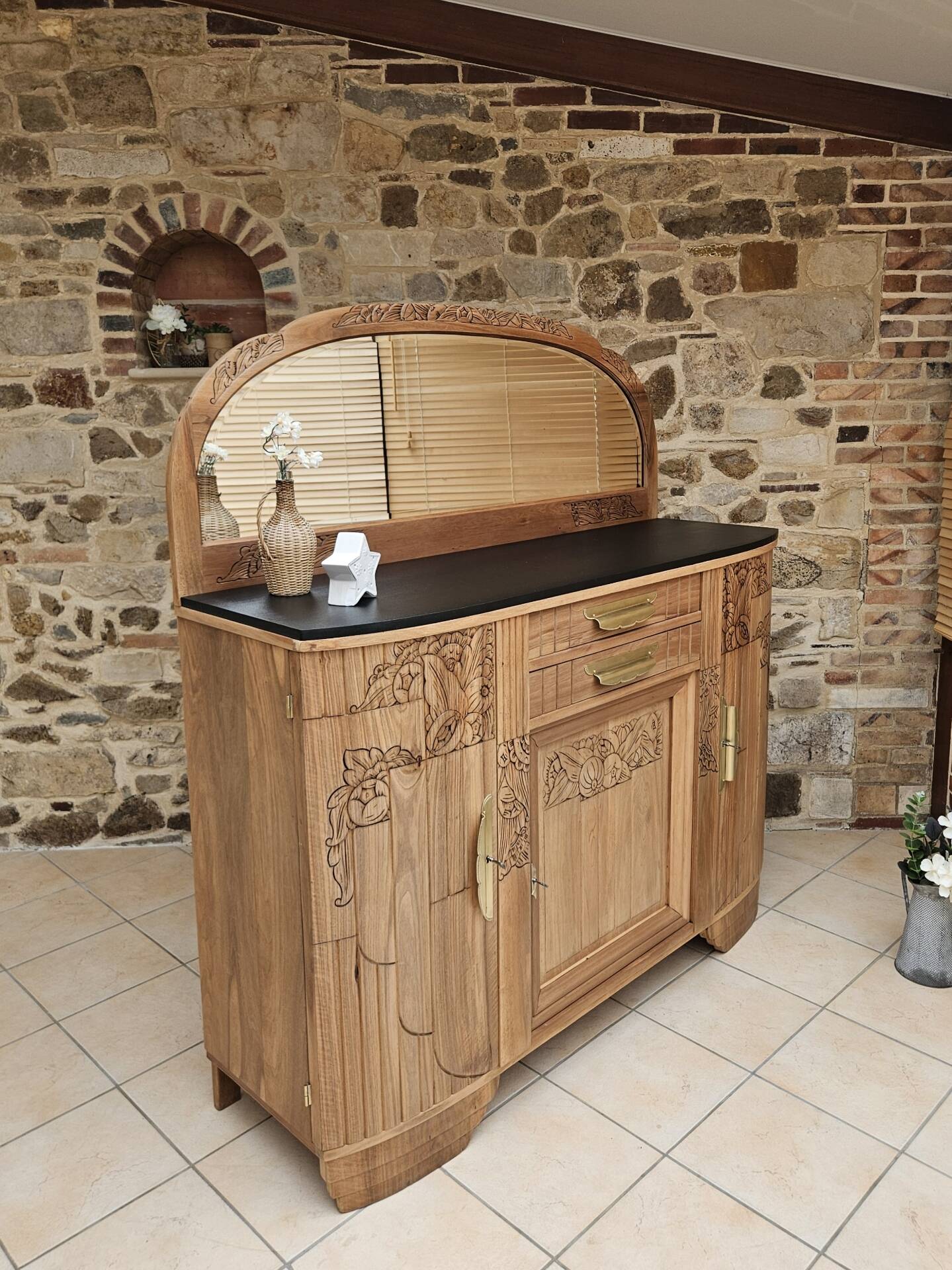 Buffet parisien art déco