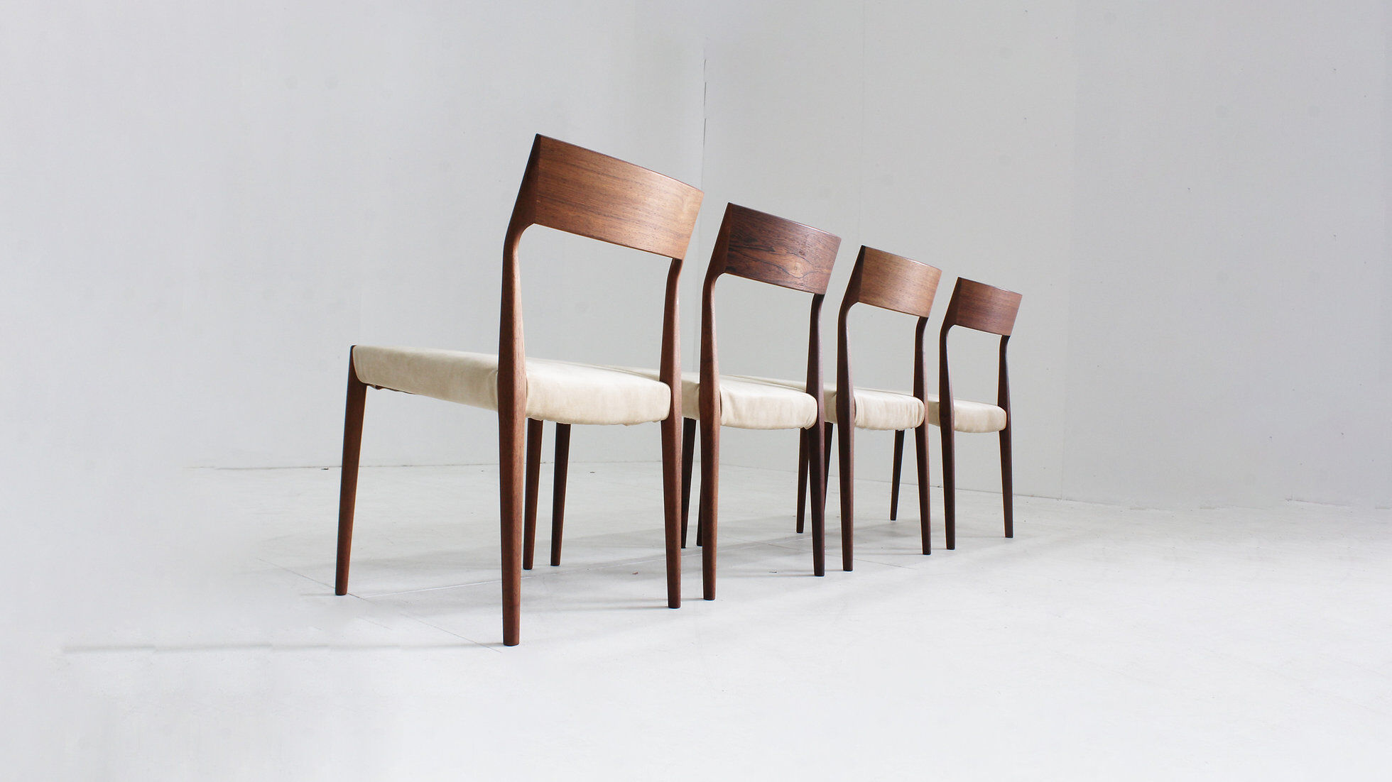 Chaises de salle à manger vintage des années 60 par Fristho, ensemble de 4