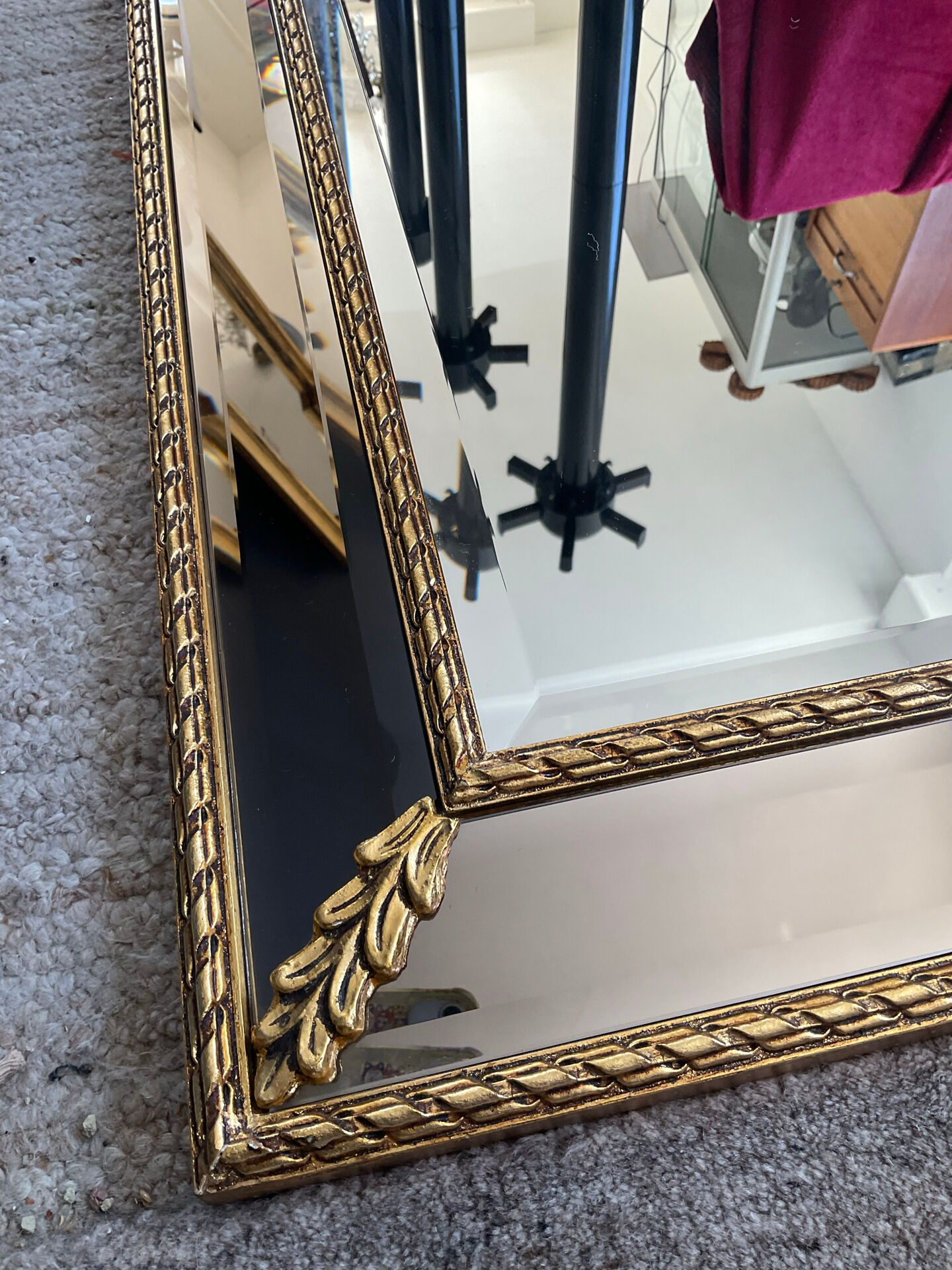 Ancien miroir bois doré et parcloses biseautées 
