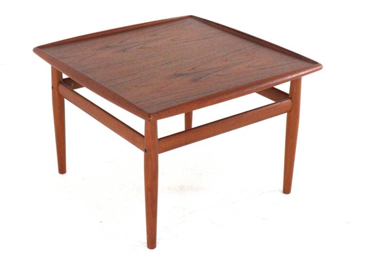 Grete Jalk for Glostrup coffee table - teak - danish design