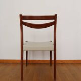 4 Scandinavian teak chairs 70