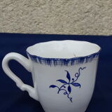 Old glass cup of Sarreguemines floral decoration blue diam 6.5 cm