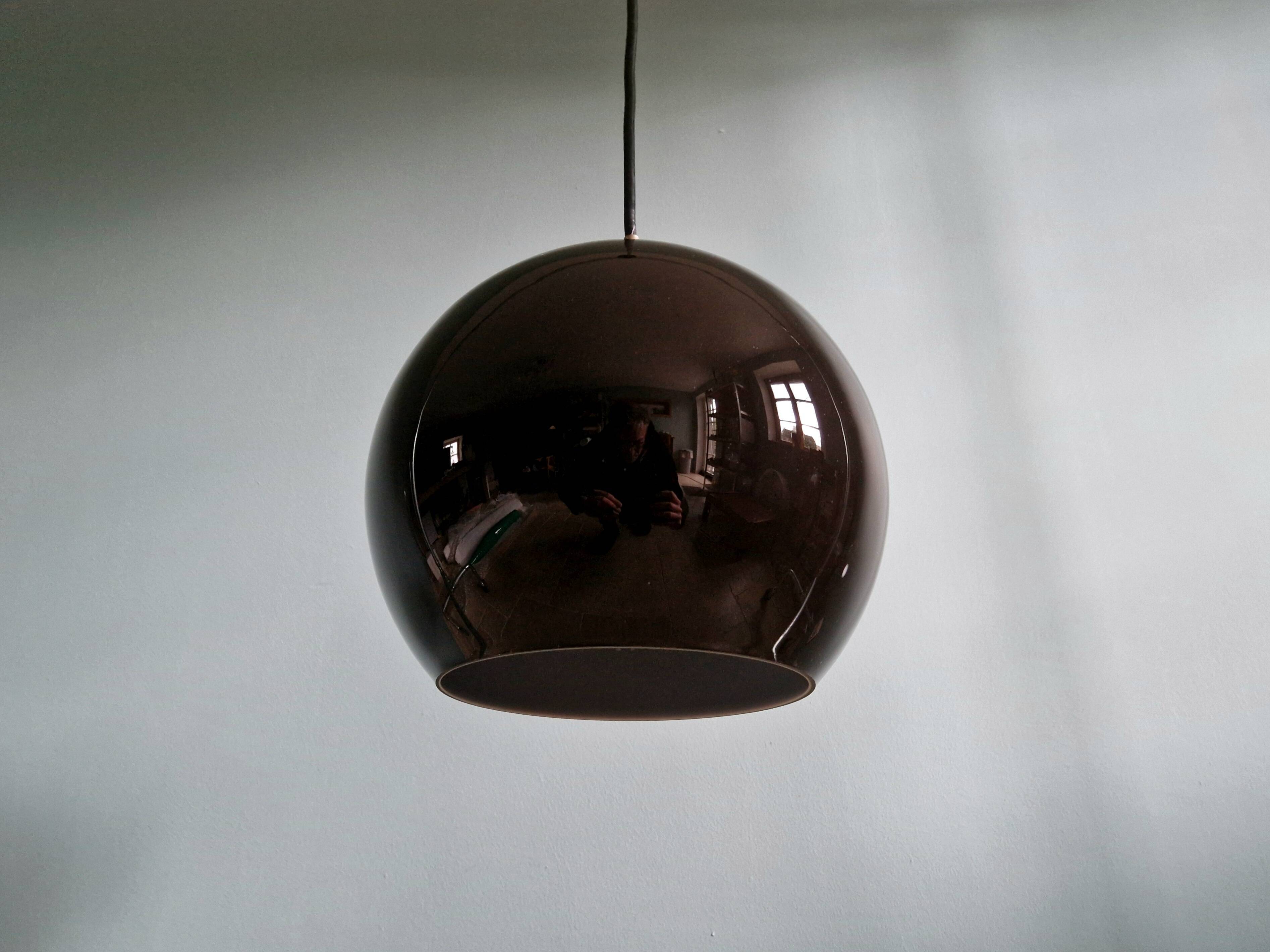 Suspension in speckled black opaline, Peill & Putzler, 1970s