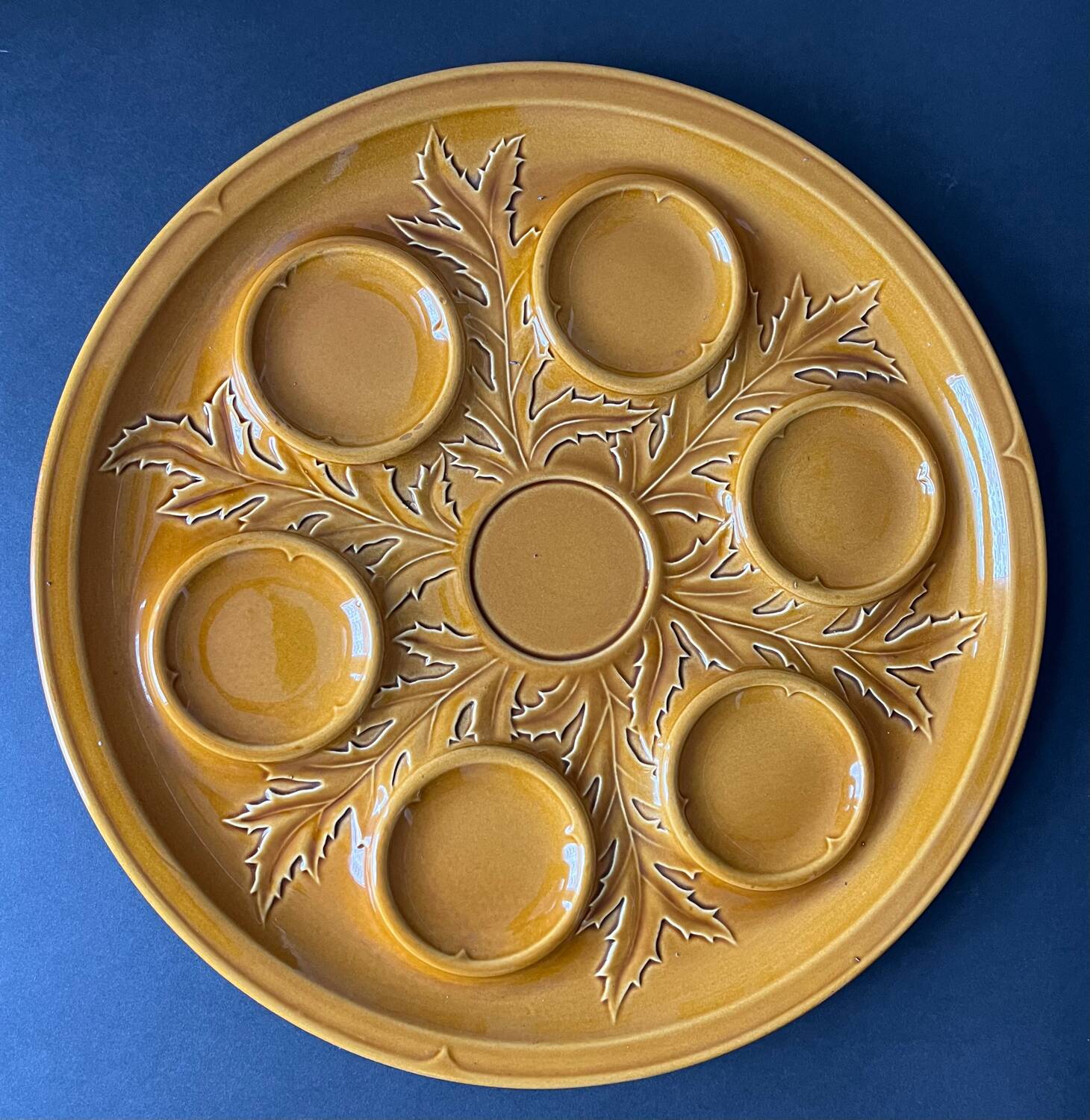 Grand plat à coquillages en céramique