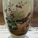 Paire de vases 19e en verre opaline signés