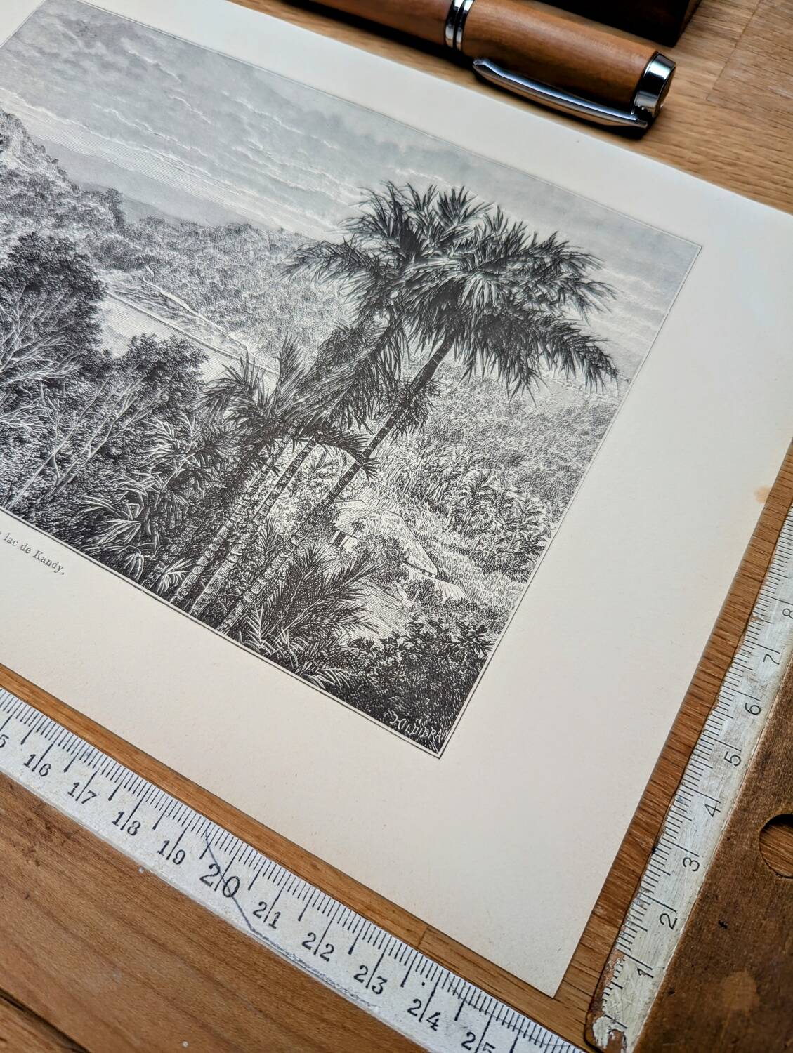 Imprimée en 1894, le lac de Kandy, Sri-Lanka.