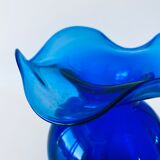 Vase bleu à collerette
