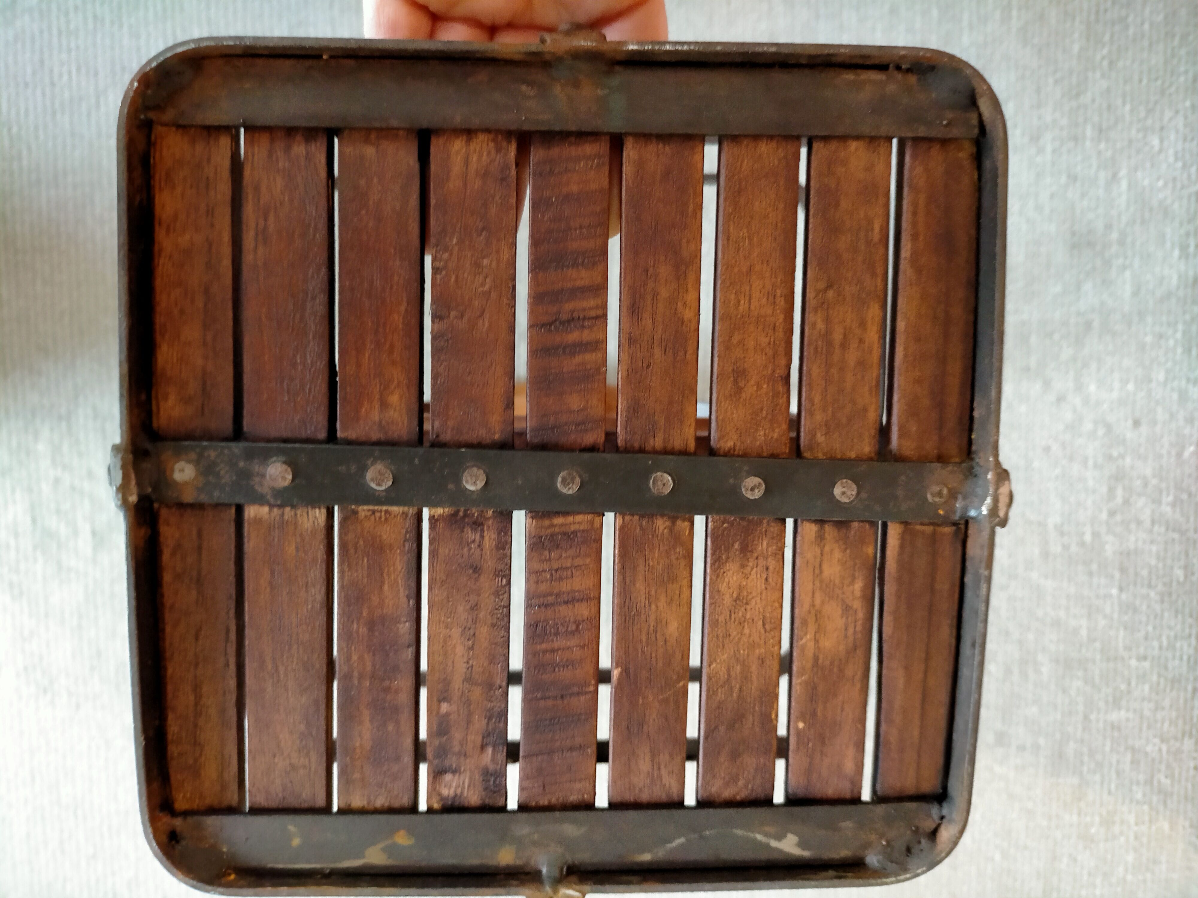 4-seater bottle holder