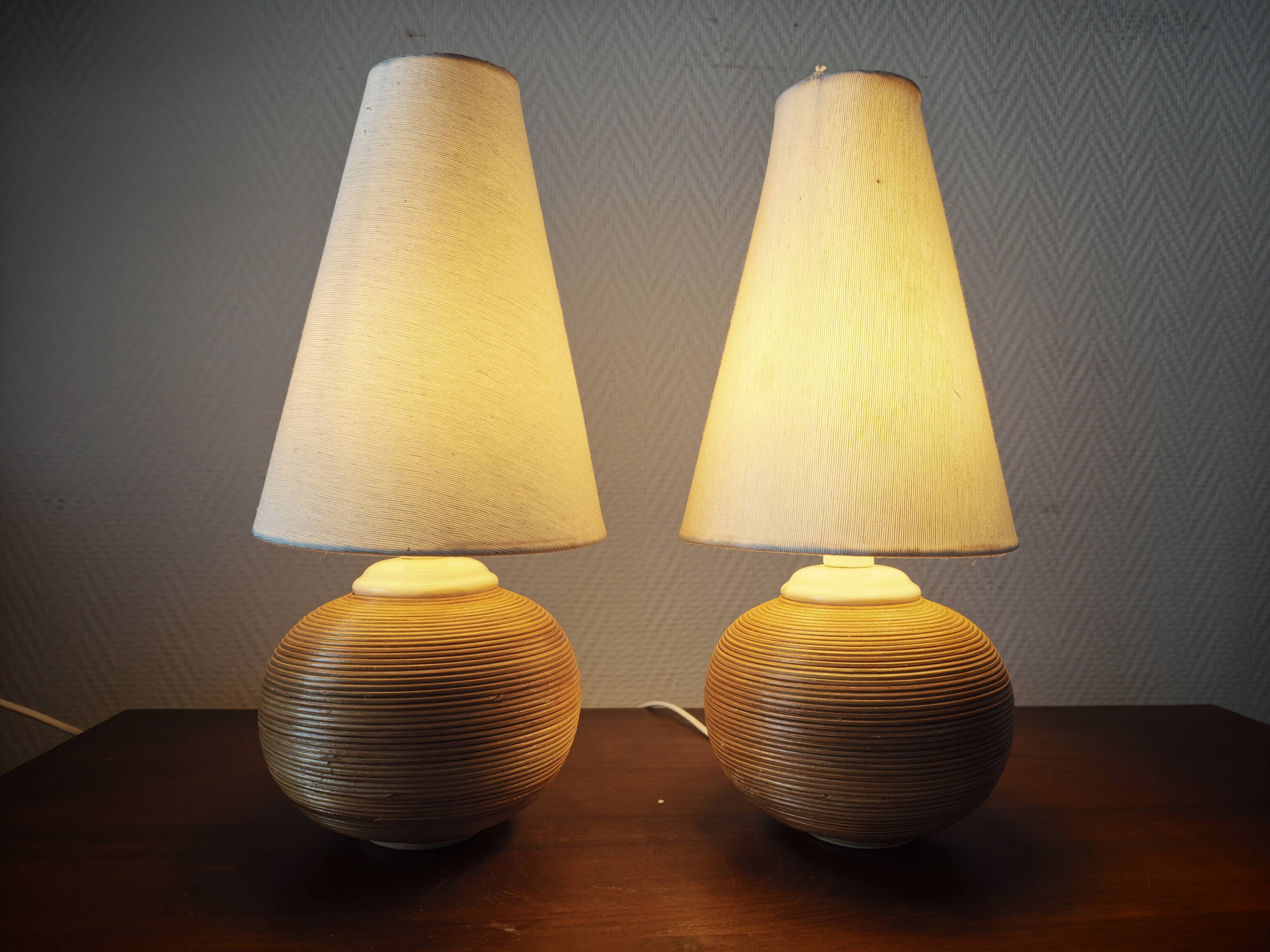 Pair of vintage lamps in rattan and ceramic