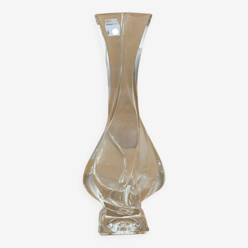 Vase torsadé