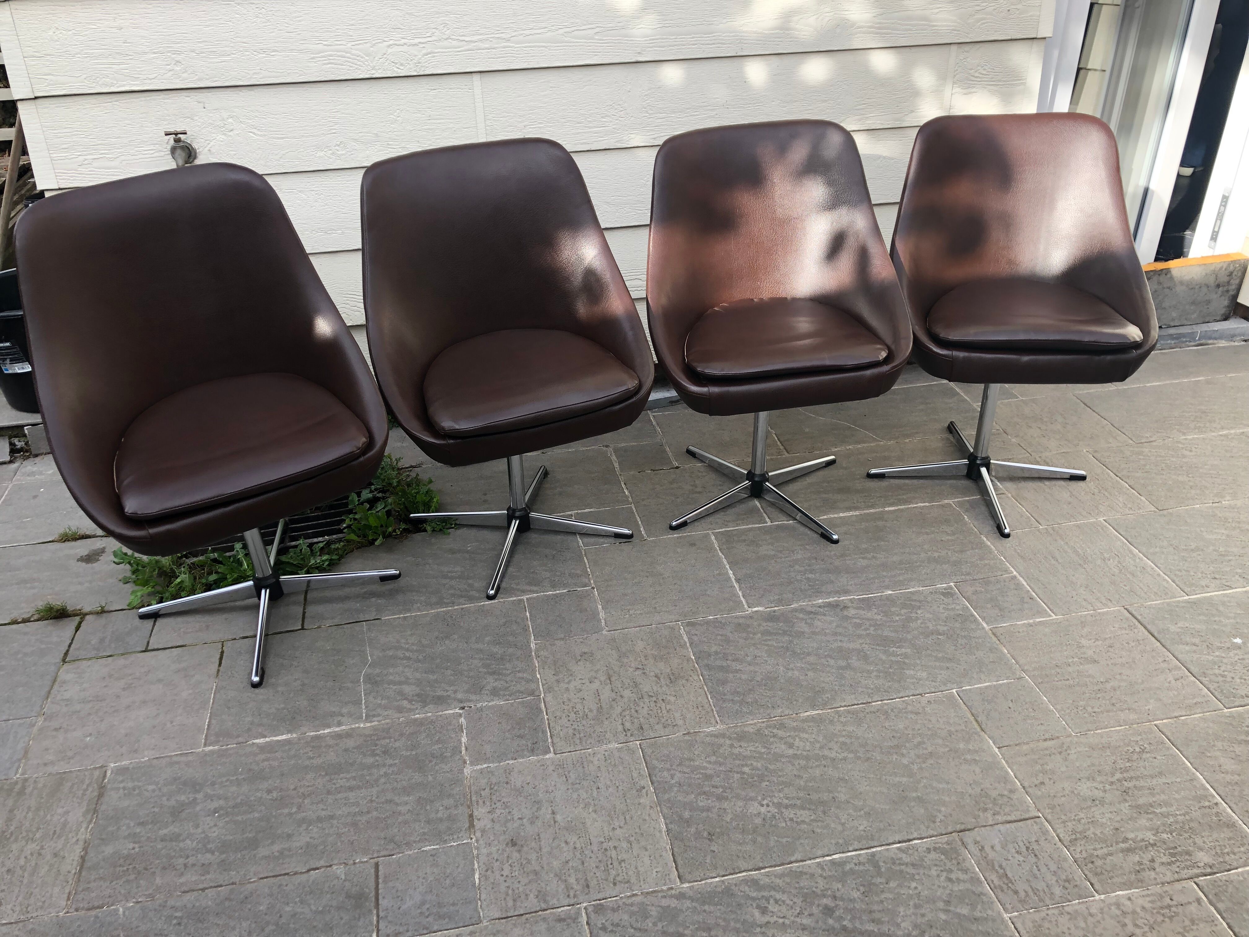 Swivel chairs year 60/70
