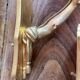 Paire d’appliques murales bronze bras tendus mains
