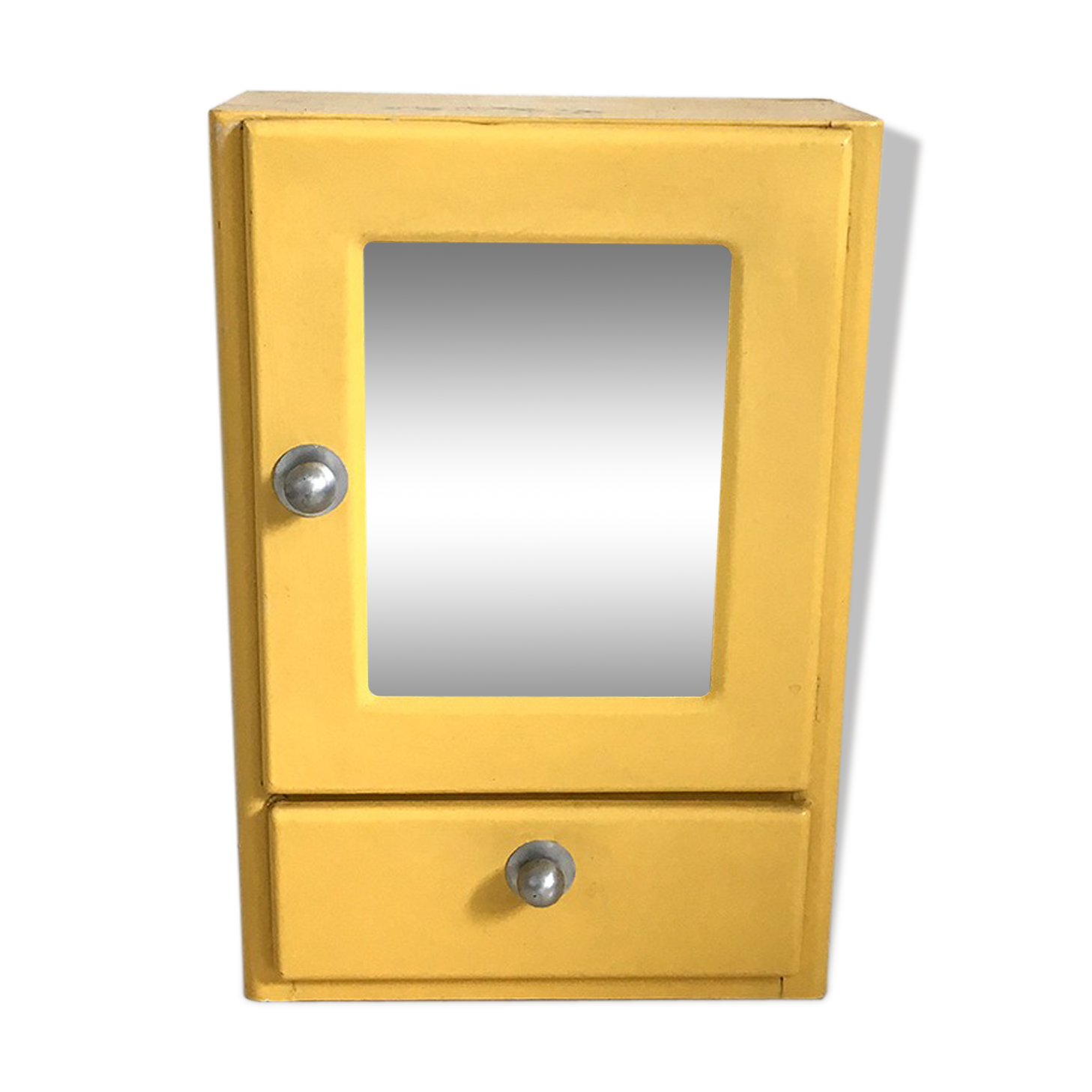 Vintage medicine cabinet 60