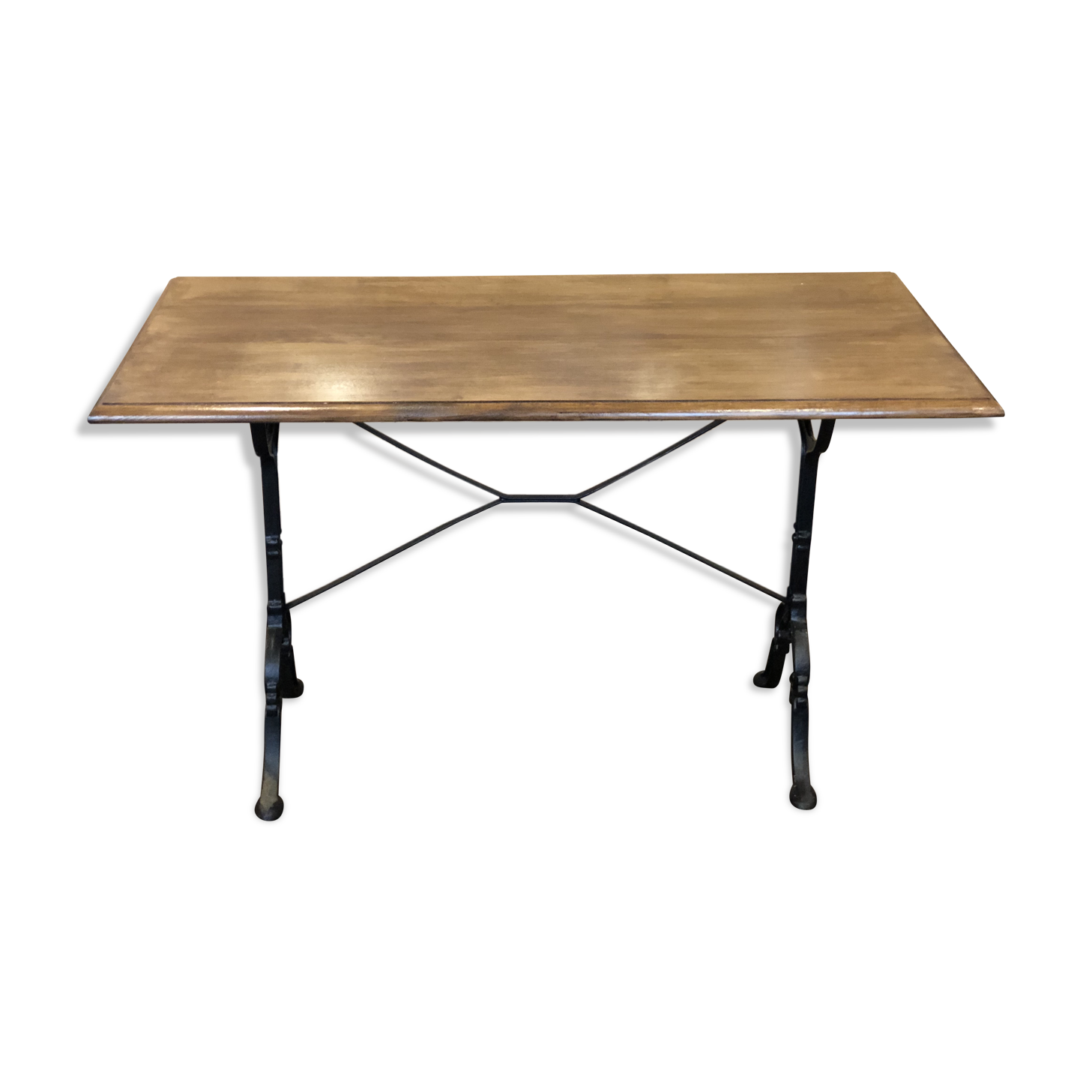 Bistro oak table