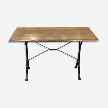 Bistro oak table
