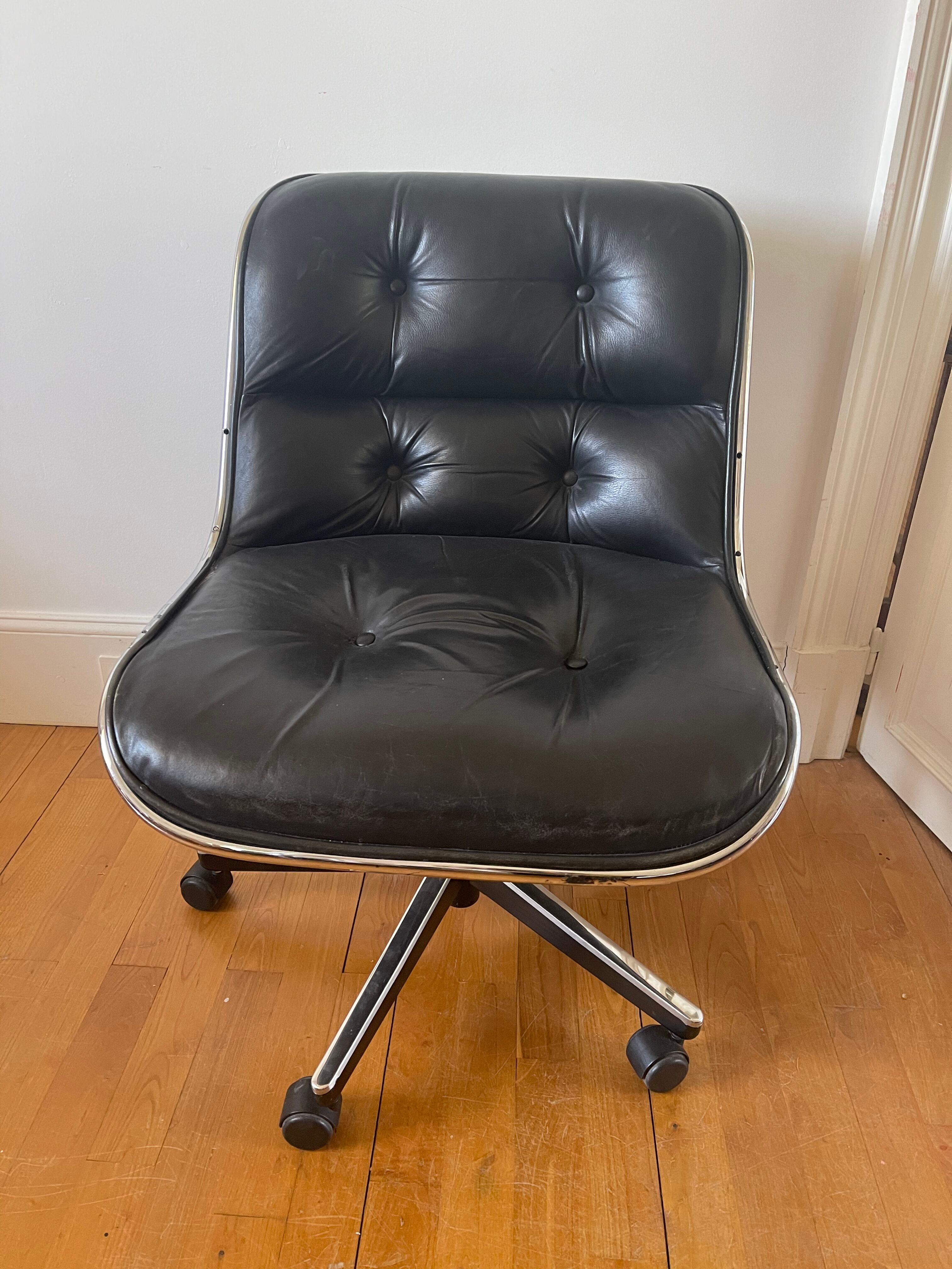 Fauteuil Exexcutive Chair de Charles Pollock édité par Knoll